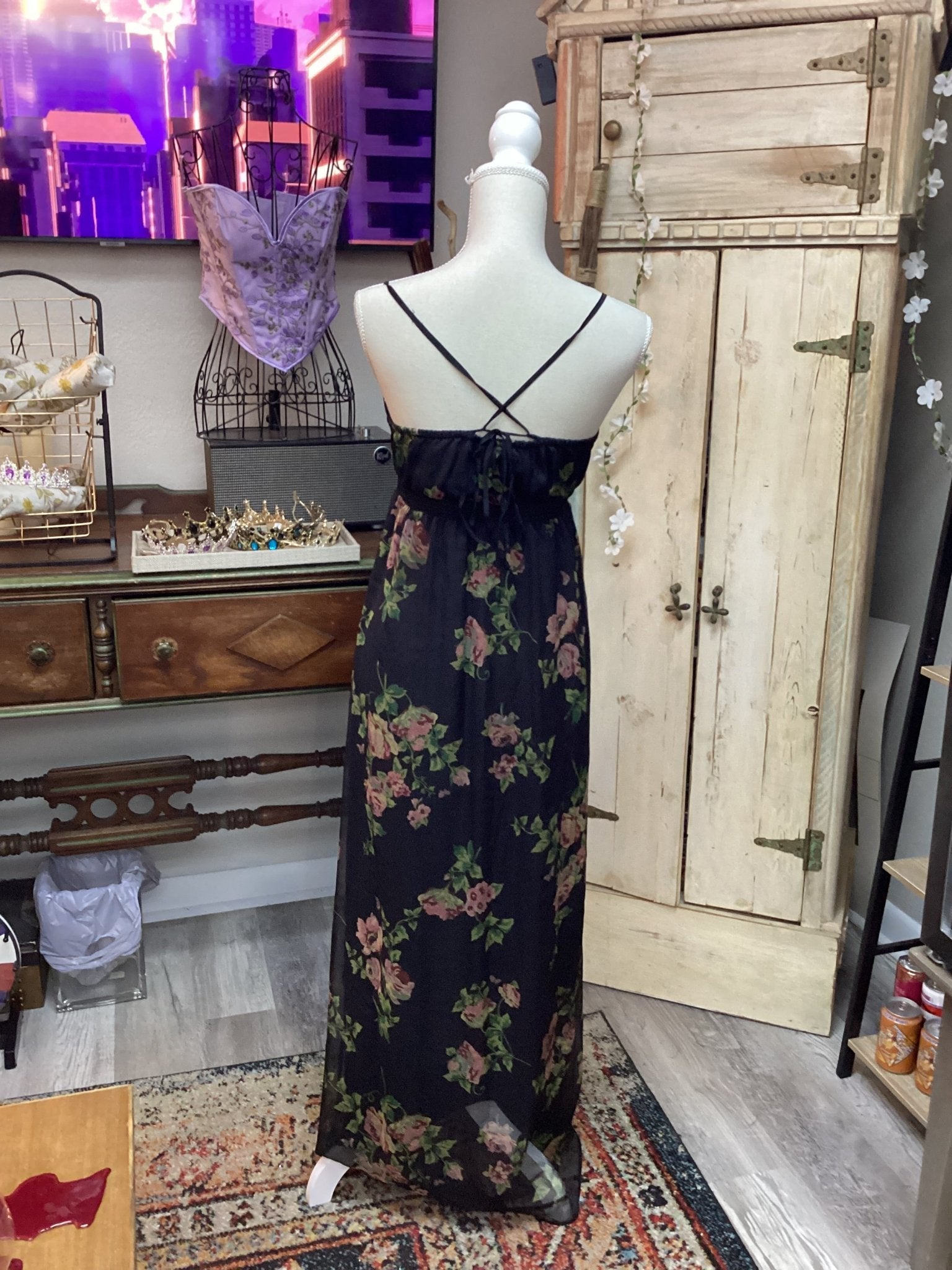 Jessica Simpson: Black Floral Dress Size Small - #shop_name Jess's Unique Boutique