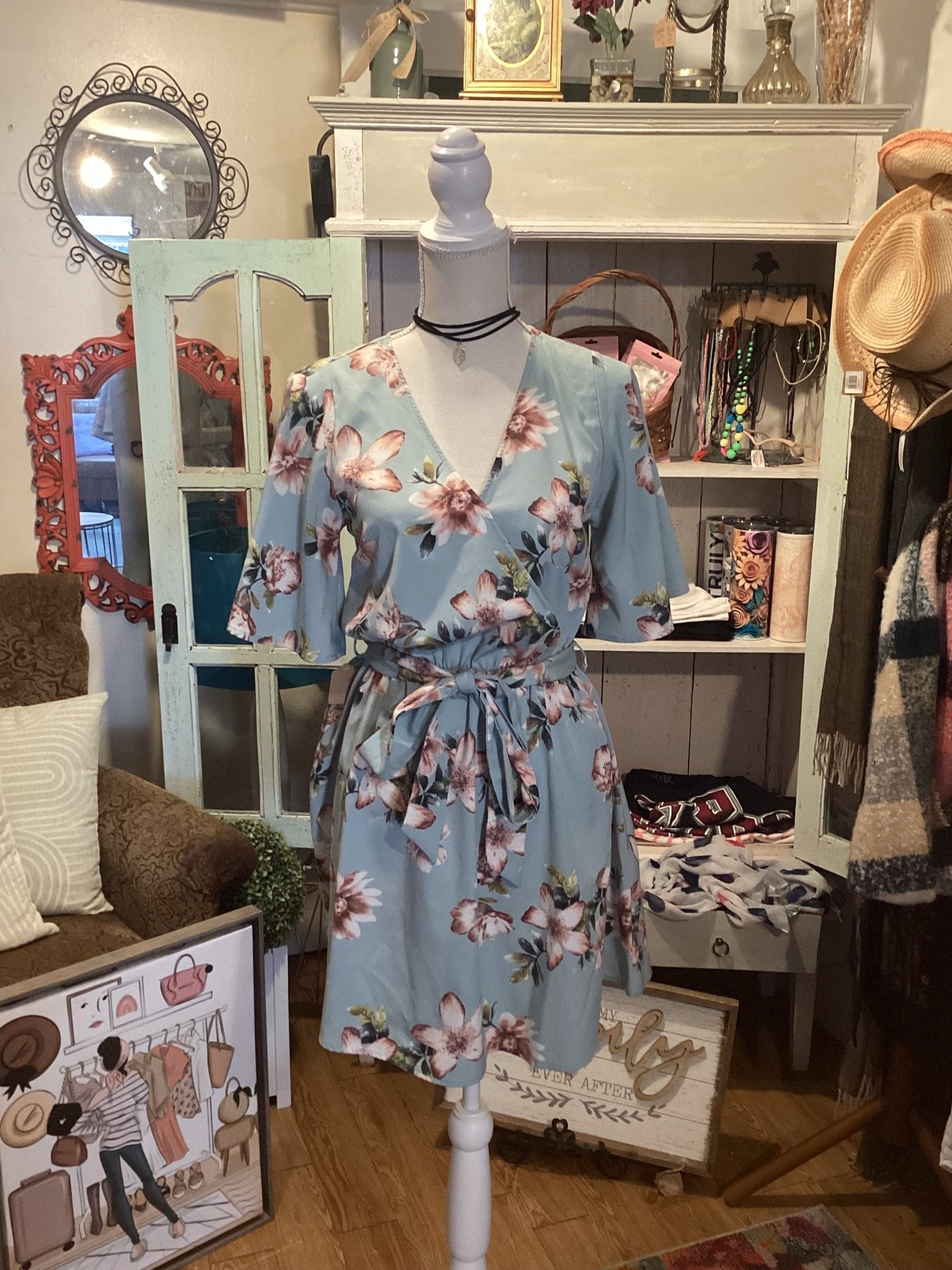 Mine light blue floral Dress size medium - #shop_name Jess's Unique Boutique