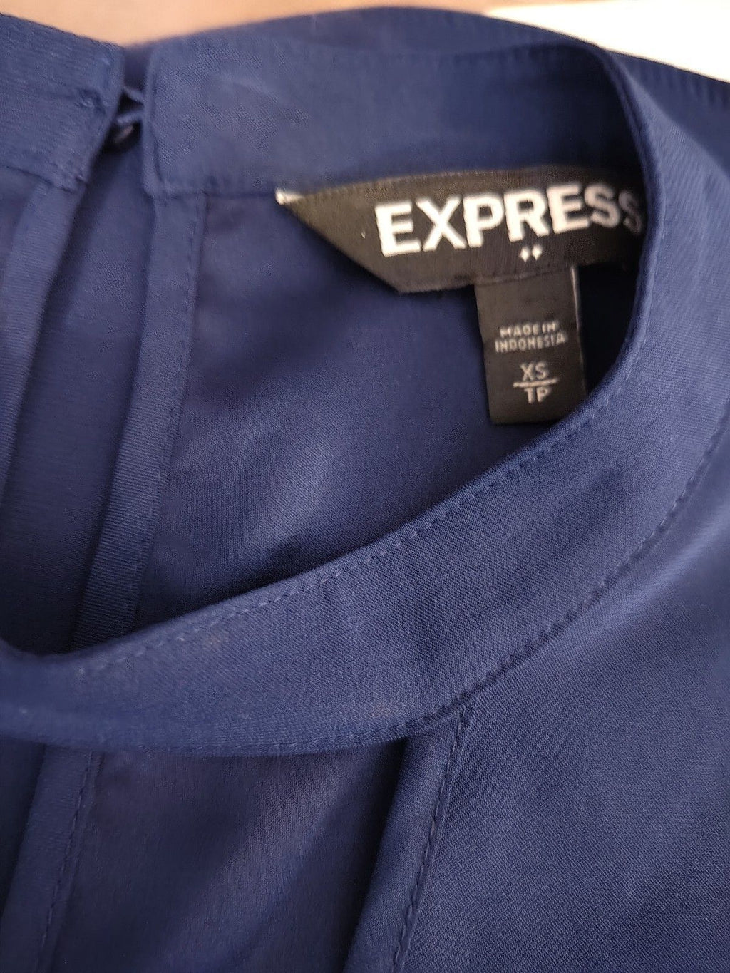 Navy Blue Short Sleeve Blouse with Keyhole Neck Express XS