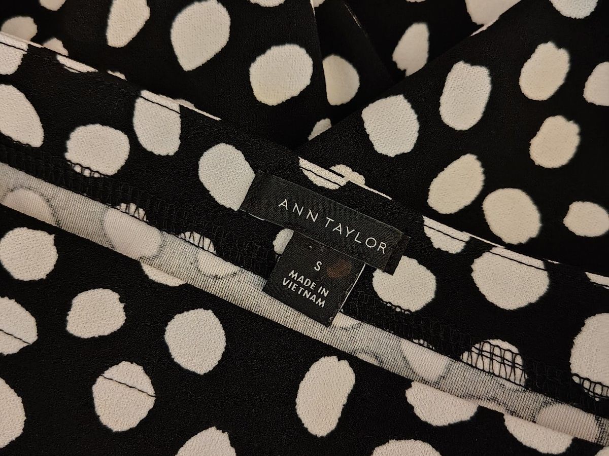 Ann Taylor Women's Black & White Polka Dot Puff Sleeve Small