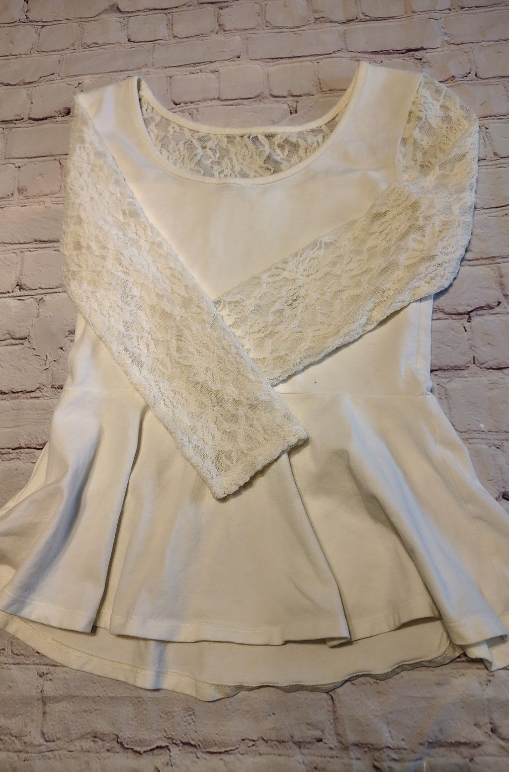 Express Women's White Lace Sleeve Peplum Top Size Small