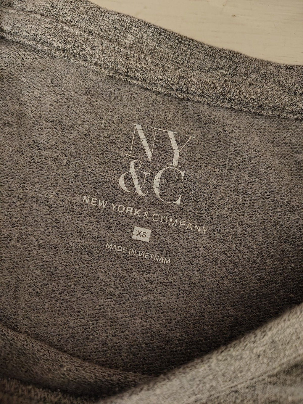 NY & Co Gray Ruffle Detail Long Sleeve Sweater Top XS