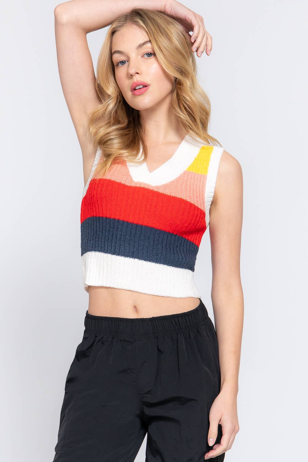 FITTED SLEEVELESS COLORBLOCK SPRING SWEATER